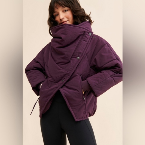 Free People Jackets & Blazers - Free people Kalida cropped puffer jacket in purple nwot